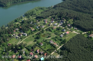 Blick auf Grünau/Zielonowo, in der Bildmitte, oberes Drittel, ist unser Ferienhaus.